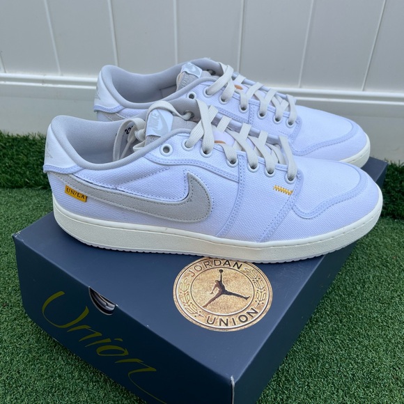 Jordan 1 Retro AJKO Low SP - Picture 1 of 6